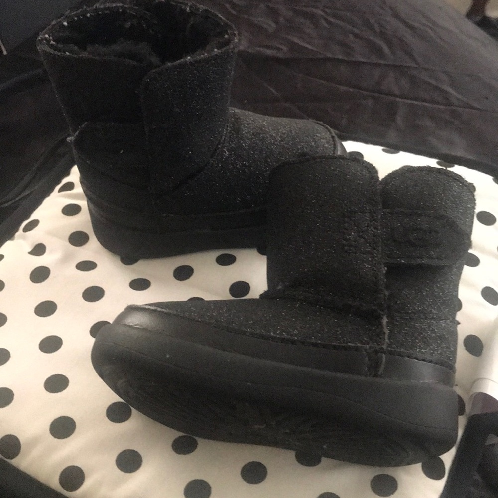 Black sparkly Uggs